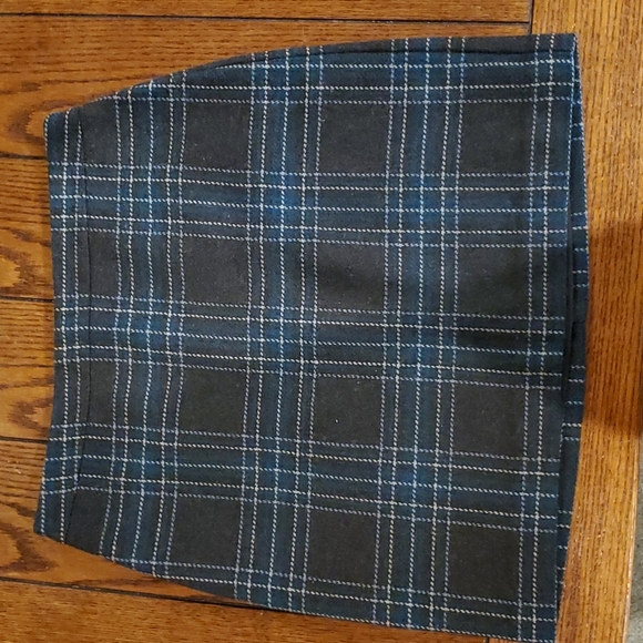 Loft wool skirt size 4 - Picture 3 of 3